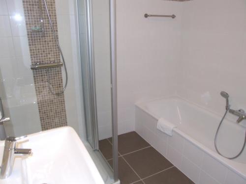 Well'In Hotel Wellin Εξωτερικό φωτογραφία